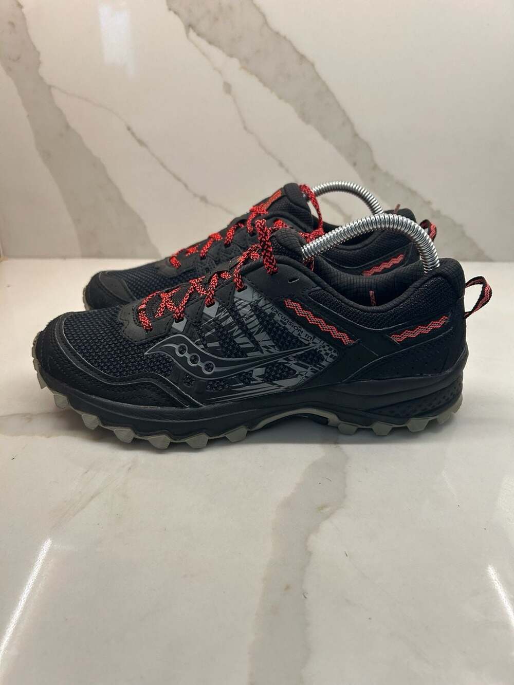 Saucony Excursion TR Black Red Trail Running Shoes Sneakers (Size: 9 Wmns)